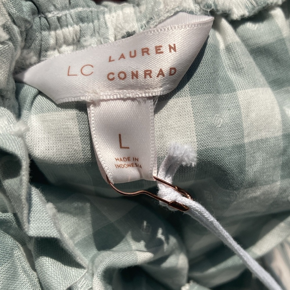 LC Lauren Conrad off the shoulder textured check w ruffle top L - Picture 15 of 16